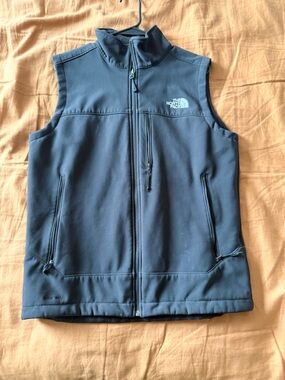 The North Face Men's Dark Blue Athletic Zip Shorts